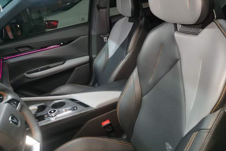Used CHANGAN UNI-V 2022 1.5T Prestige Version Left Front Seat