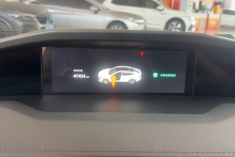 Used CHANGAN UNI-V 2022 1.5T Sport Edition Odometer Close Up