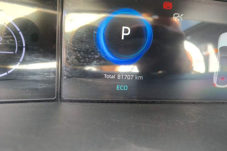 Used CHANGAN UNI-V 2022 1.5T Sport Edition Odometer Close Up