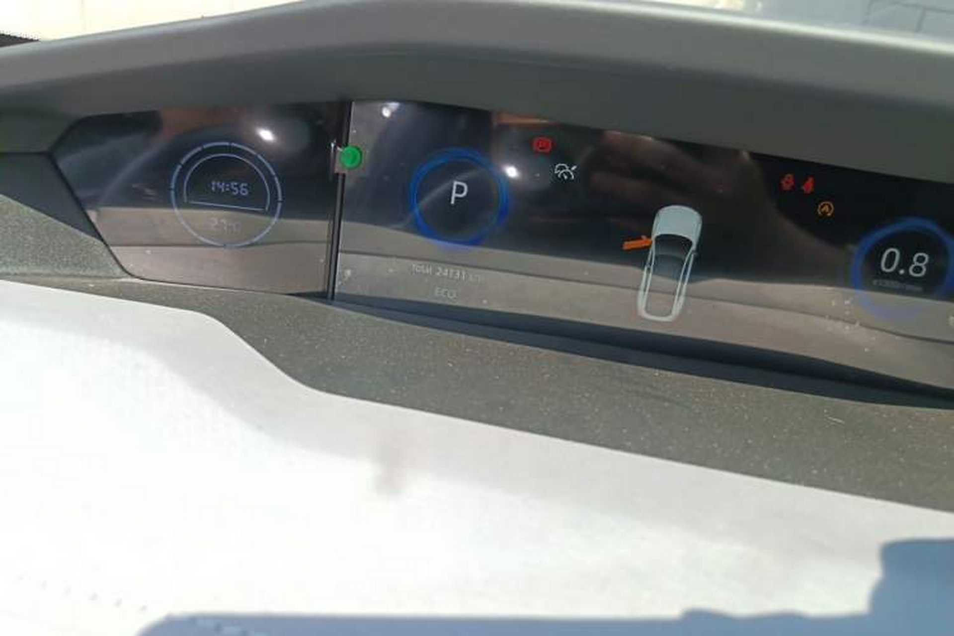 Used CHANGAN UNI-V 2022 1.5T Prestige Version Odometer Close Up
