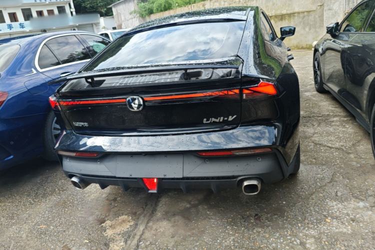 Used CHANGAN UNI-V 2022 1.5T Prestige Version Rear