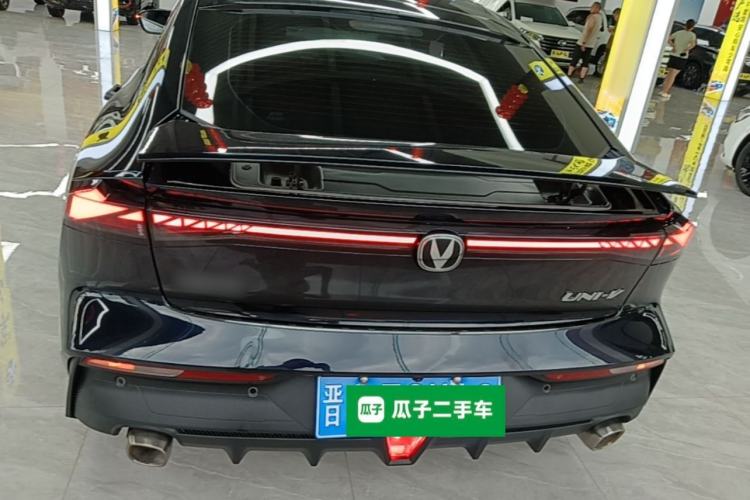 Used CHANGAN UNI-V 2022 1.5T Prestige Version Rear