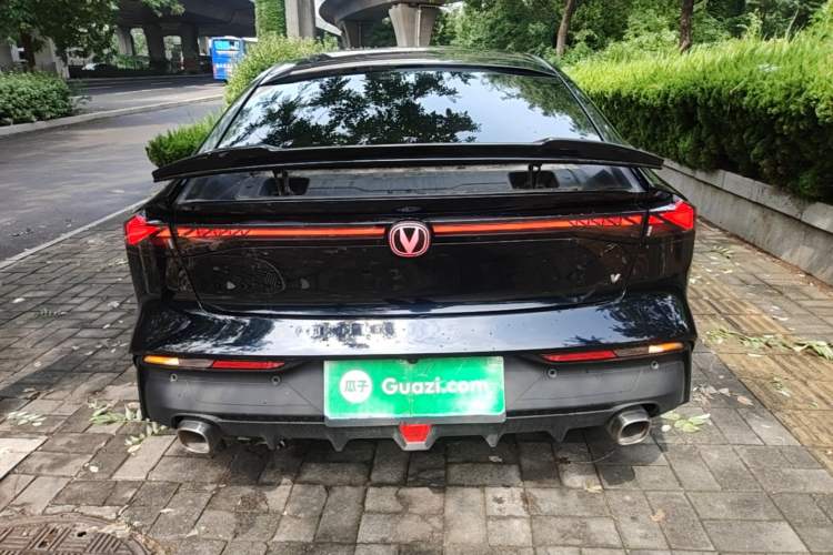 Used CHANGAN UNI-V 2022 1.5T Prestige Version Rear