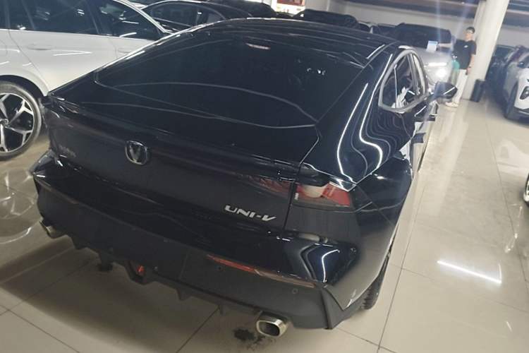 Used CHANGAN UNI-V 2022 1.5T Prestige Version Rear Right 45 Deg