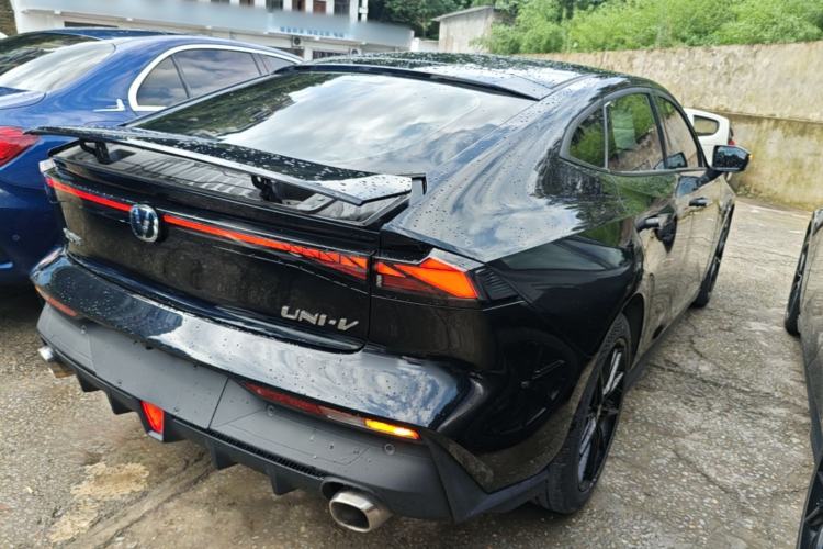 Used CHANGAN UNI-V 2022 1.5T Prestige Version Rear Right 45 Deg