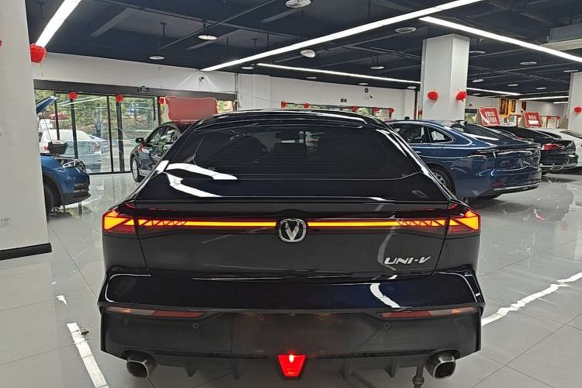 Used CHANGAN UNI-V 2022 1.5T Prestige Version Rear