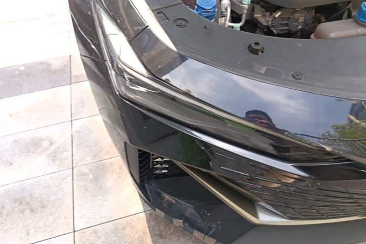 Used CHANGAN UNI-V 2022 1.5T Prestige Version Right Front Headlight