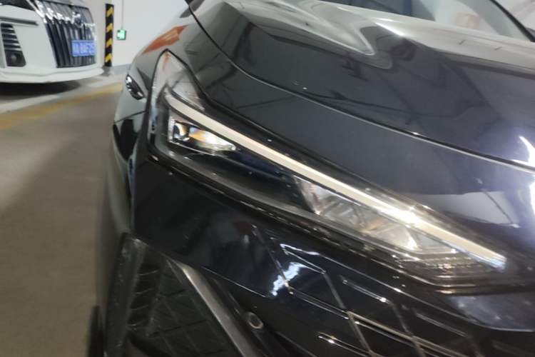 Used CHANGAN UNI-V 2022 1.5T Sport Edition Right Front Headlight