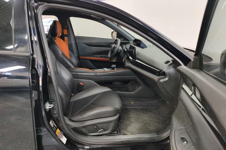 Used CHANGAN UNI-V 2022 1.5T Smart Navigation Version Right Front Seat