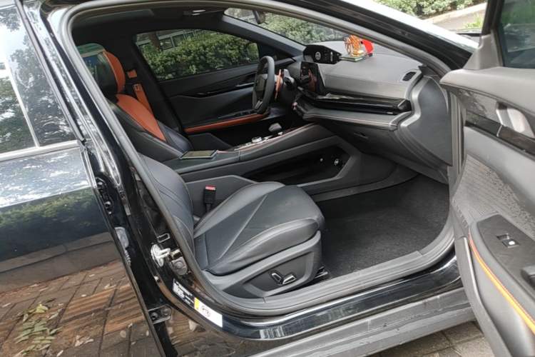 Used CHANGAN UNI-V 2022 1.5T Prestige Version Right Front Seat
