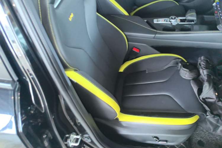 Used CHANGAN UNI-V 2022 2.0T Leading-Speed Edition Right Front Seat