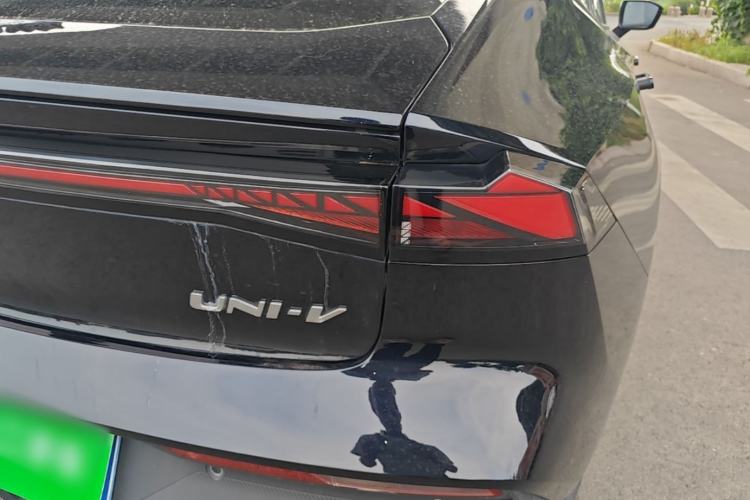 Used CHANGAN UNI-V 2022 1.5T Prestige Version Right Rear Taillight