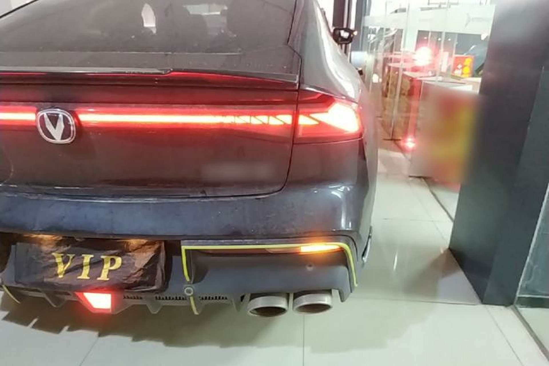 Used CHANGAN UNI-V 2022 1.5T Sport Edition Right Rear Taillight