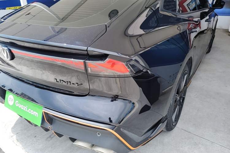 Used CHANGAN UNI-V 2022 2.0T Sporty Version Right Rear Taillight