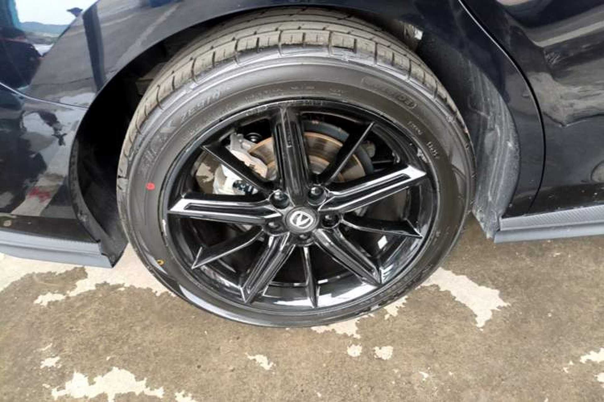 Used CHANGAN UNI-V 2022 1.5T Smart Navigation Version Right Rear Wheel Hub