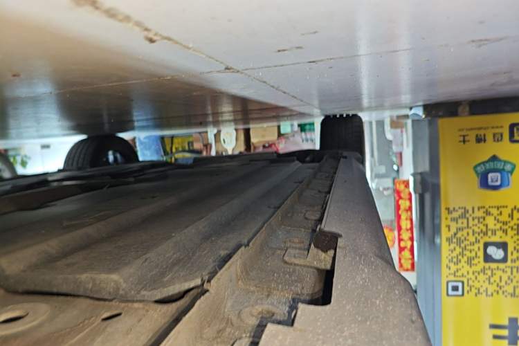 Used CHANGAN UNI-V 2022 1.5T Prestige Version Right Side Sill