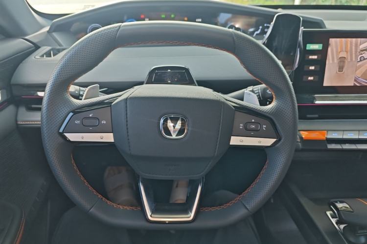 Used CHANGAN UNI-V 2022 1.5T Prestige Version Steering Wheel