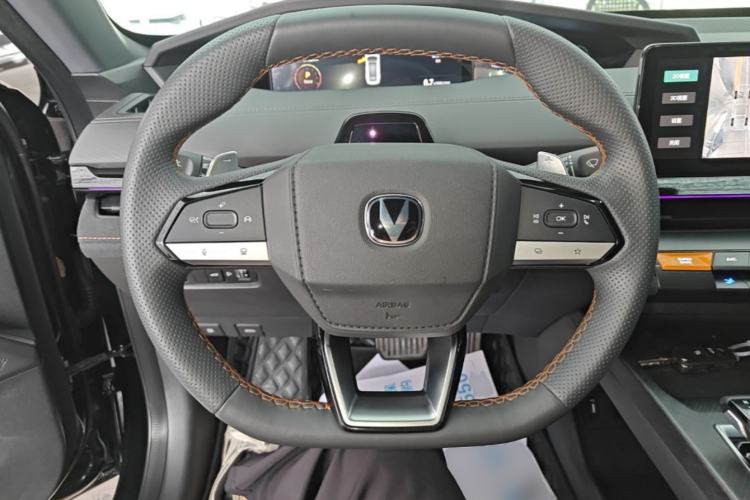 Used CHANGAN UNI-V 2022 1.5T Sport Edition Steering Wheel