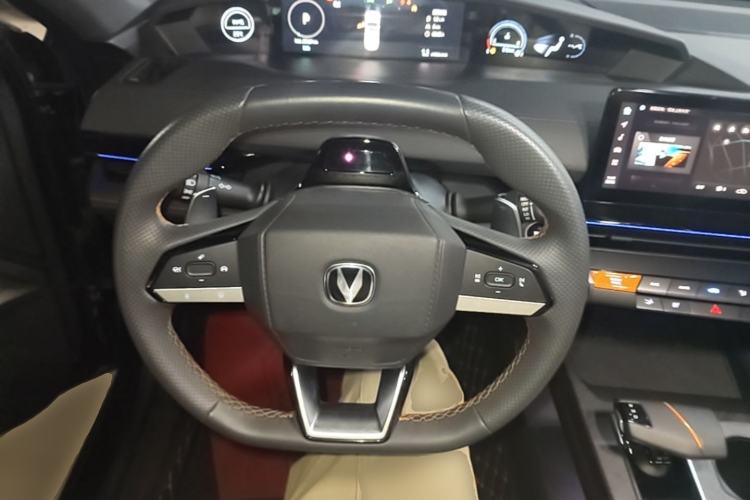 Used CHANGAN UNI-V 2022 1.5T Prestige Version Steering Wheel