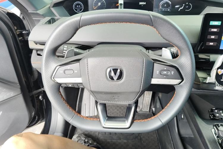 Used CHANGAN UNI-V 2022 2.0T Sporty Version Steering Wheel