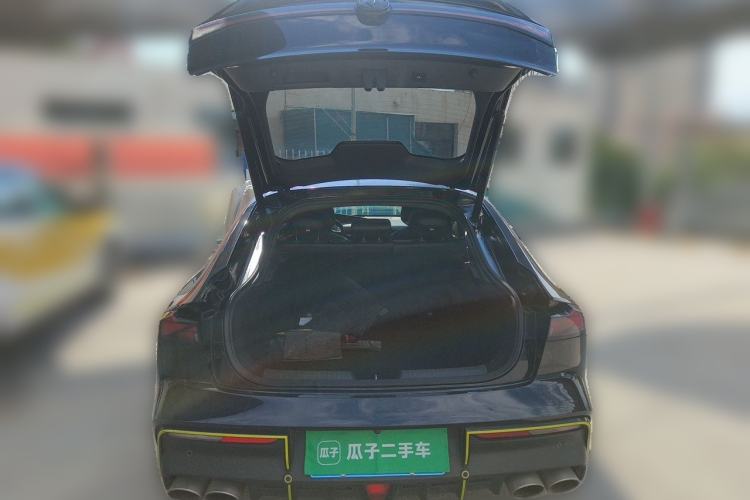 Used CHANGAN UNI-V 2022 1.5T Sport Edition Trunk