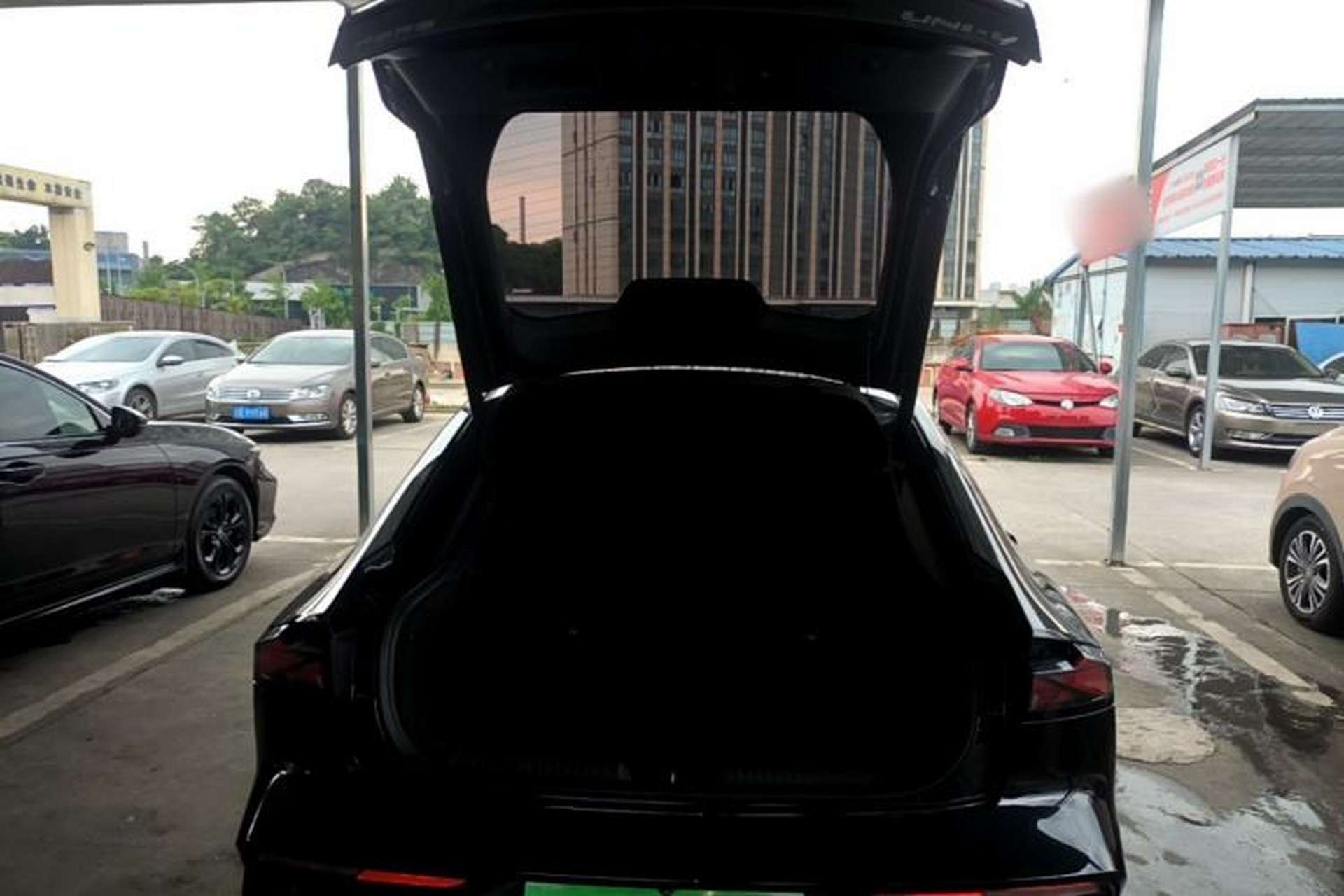 Used CHANGAN UNI-V 2022 1.5T Smart Navigation Version Trunk