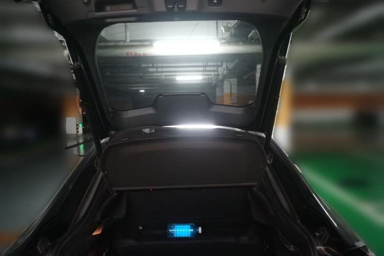 Used CHANGAN UNI-V 2022 1.5T Prestige Version Trunk