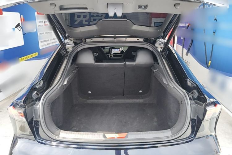 Used CHANGAN UNI-V 2022 2.0T Sporty Version Trunk