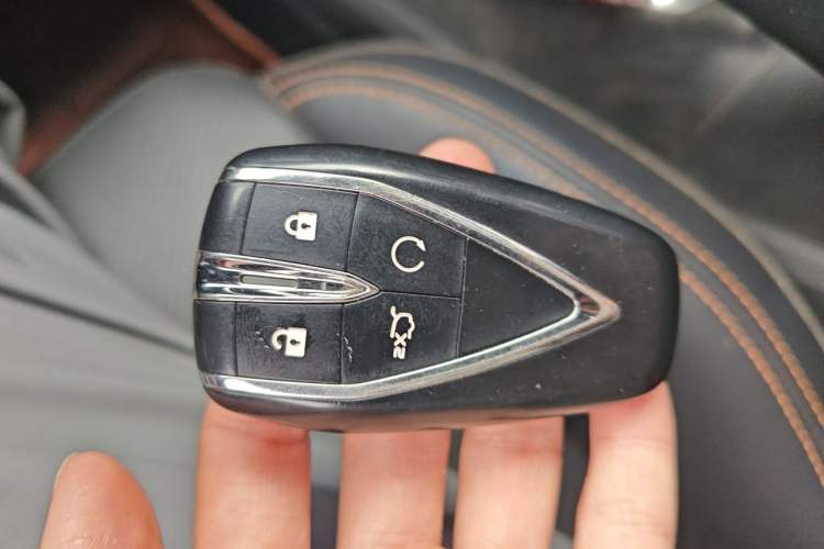 Used CHANGAN UNI-V 2022 1.5T Prestige Version Vehicle Key