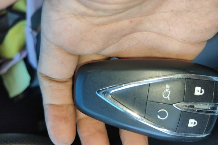 Used CHANGAN UNI-V 2022 1.5T Sport Edition Vehicle Key