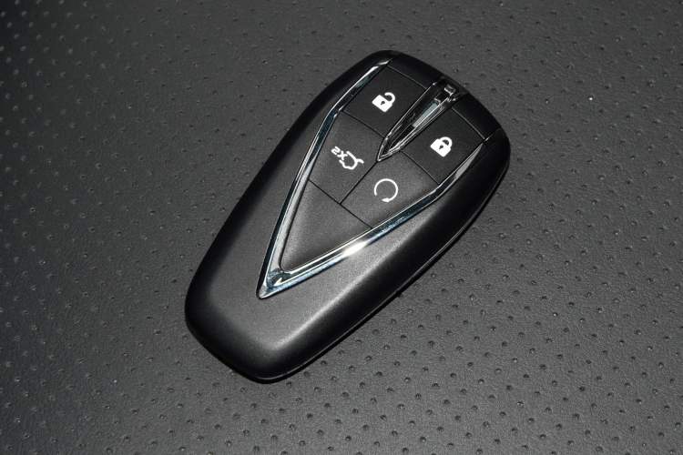 Used CHANGAN UNI-V 2022 1.5T Prestige Version Vehicle Key