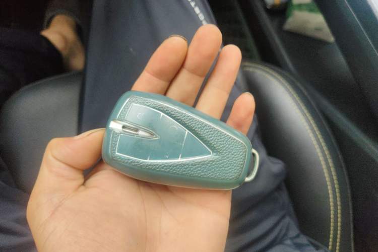 Used CHANGAN UNI-V 2022 1.5T Sport Edition Vehicle Key