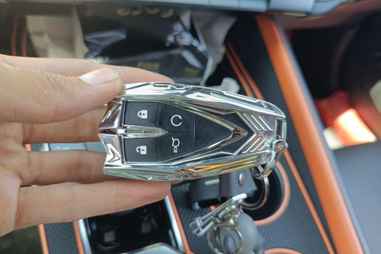 Used CHANGAN UNI-V 2022 1.5T Sport Edition Vehicle Key