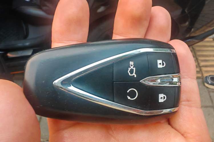 Used CHANGAN UNI-V 2022 1.5T Sport Edition Vehicle Key