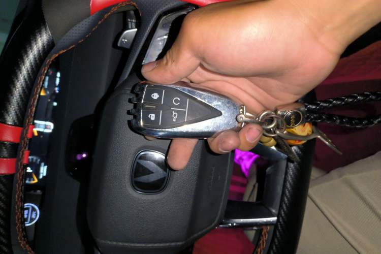 Used CHANGAN UNI-V 2022 2.0T Leading-Speed Edition