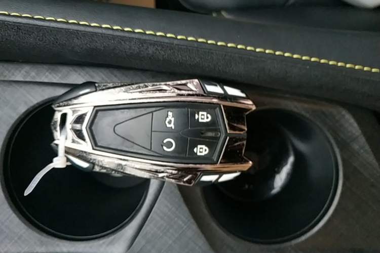 Used CHANGAN UNI-V 2022 1.5T Sport Edition Vehicle Key