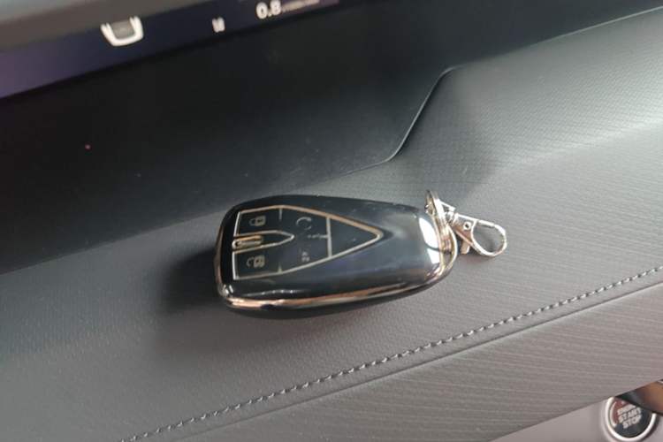 Used CHANGAN UNI-V 2022 1.5T Prestige Version Vehicle Key