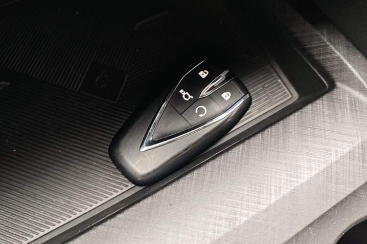 Used CHANGAN UNI-V 2022 1.5T Sport Edition Vehicle Key