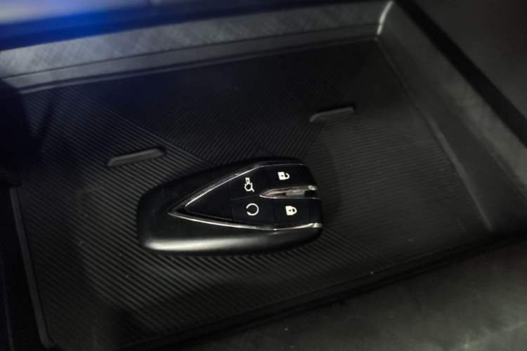 Used CHANGAN UNI-V 2022 1.5T Prestige Version Vehicle Key