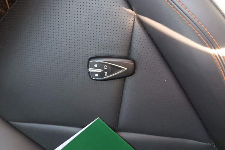 Used CHANGAN UNI-V 2022 1.5T Prestige Version Vehicle Key