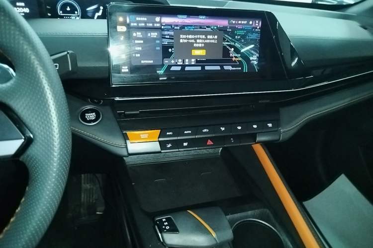 Used CHANGAN UNI-V 2022 1.5T Prestige Version Audio And AC Panel