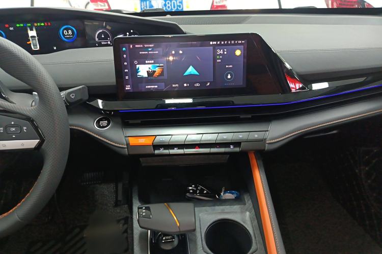 Used CHANGAN UNI-V 2022 1.5T Smart Navigation Version Audio And AC Panel