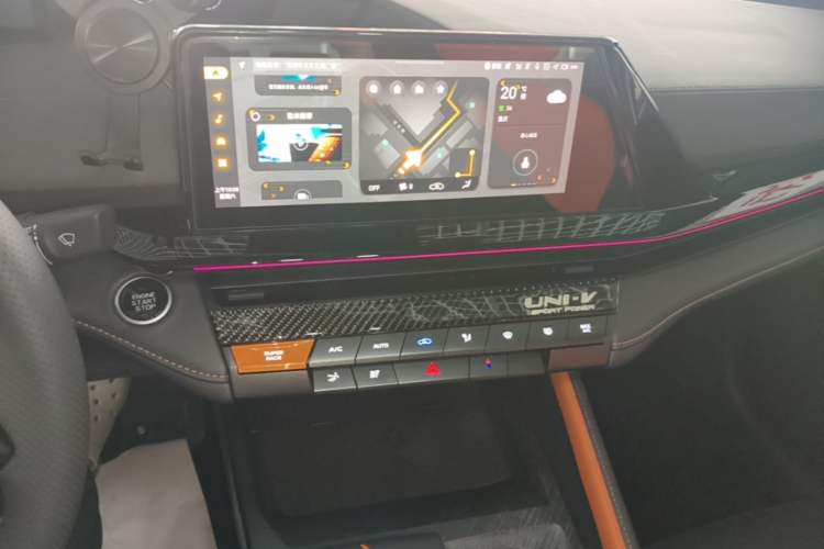 Used CHANGAN UNI-V 2022 1.5T Prestige Version Audio And AC Panel