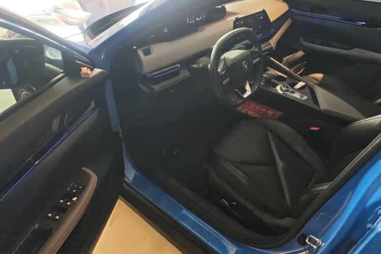 Used CHANGAN UNI-V 2022 1.5T Prestige Version Driver Seat