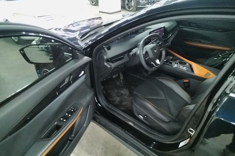 Used CHANGAN UNI-V 2022 1.5T Prestige Version Driver Seat