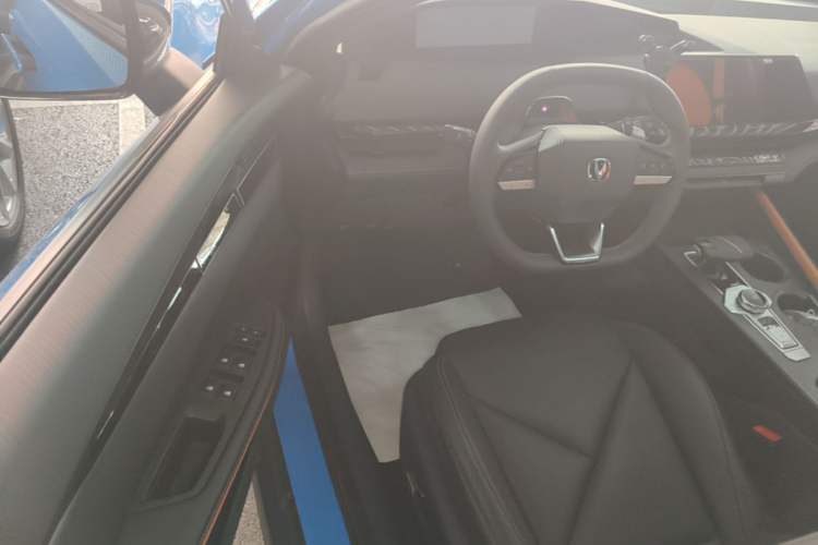 Used CHANGAN UNI-V 2022 1.5T Prestige Version Driver Seat