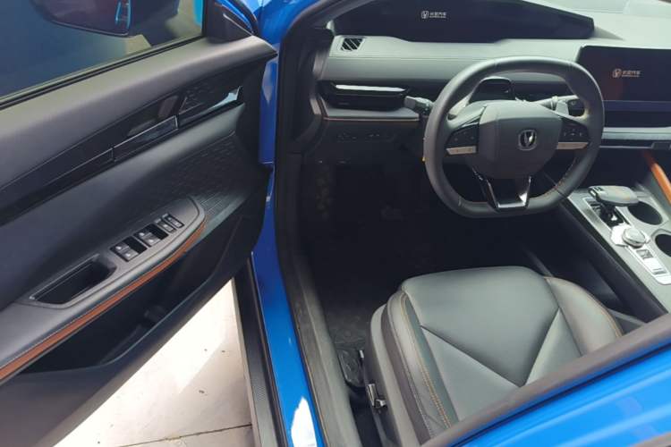 Used CHANGAN UNI-V 2022 1.5T Prestige Version Driver Seat