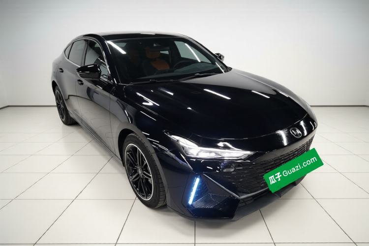 Used CHANGAN UNI-V 2022 1.5T Prestige Version Exterior 1