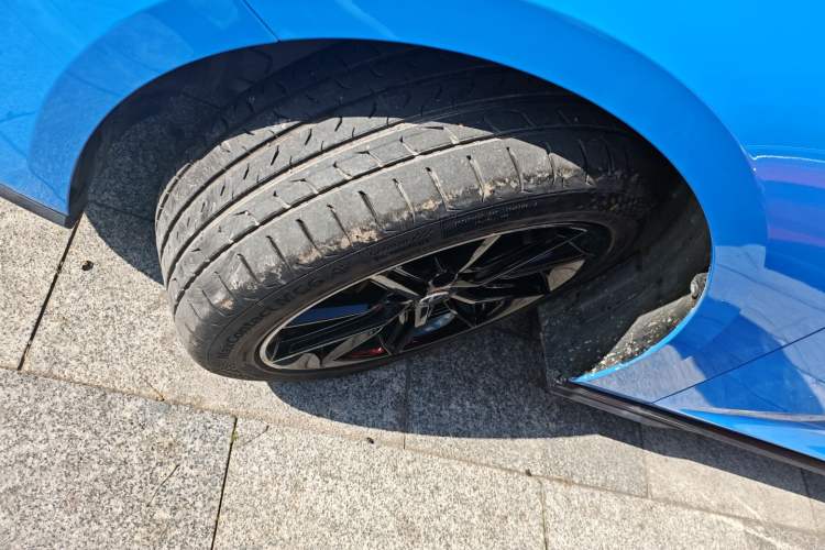 Used CHANGAN UNI-V 2022 1.5T Prestige Version Exterior 4
