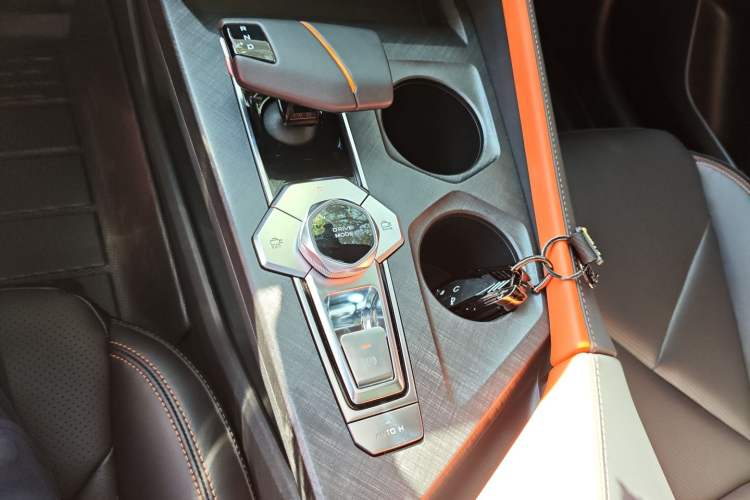 Used CHANGAN UNI-V 2022 1.5T Prestige Version Gear Lever